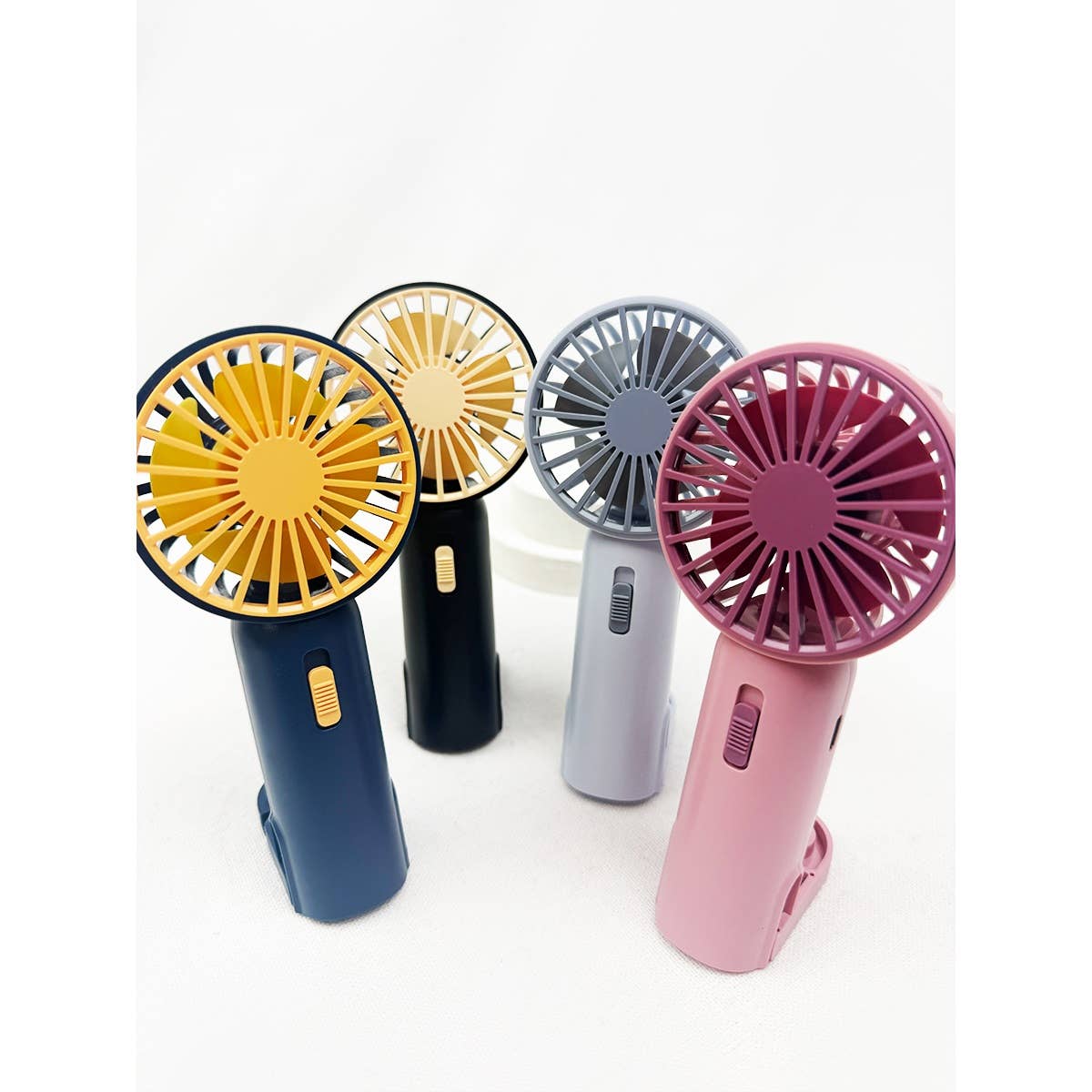 Portable Hand Fan with Pull out Stand: MIX COLOR / ONE(12)